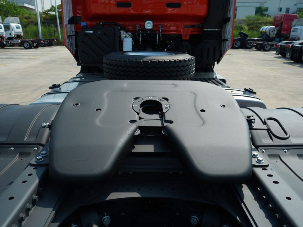 XE ĐẦU KÉO CHENGLONG LUXS 450HP