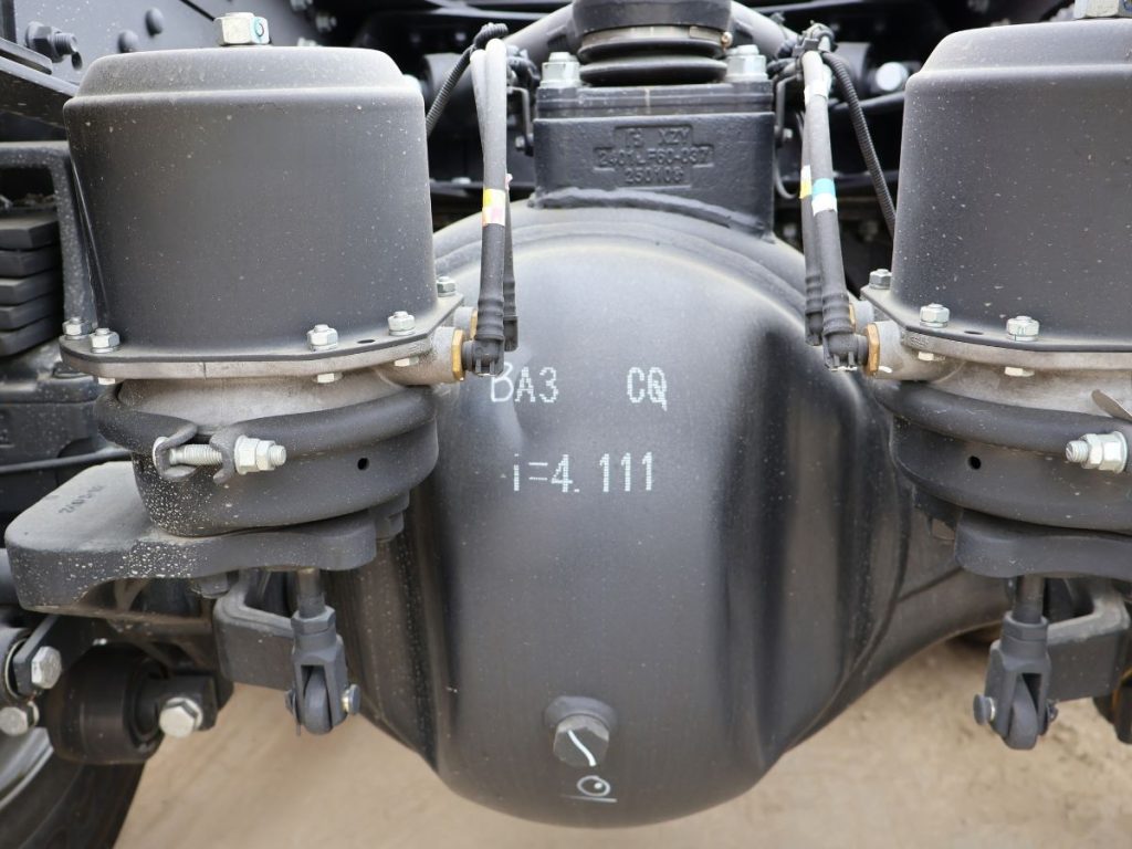 XE ĐẦU KÉO CHENGLONG LUXX 450HP